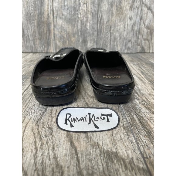 STUART WEITZMAN Black Patent Leather Mules Chain Women size 7.5 - Picture 3 of 10